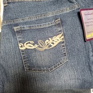 Gloria Vanderbilt jeans